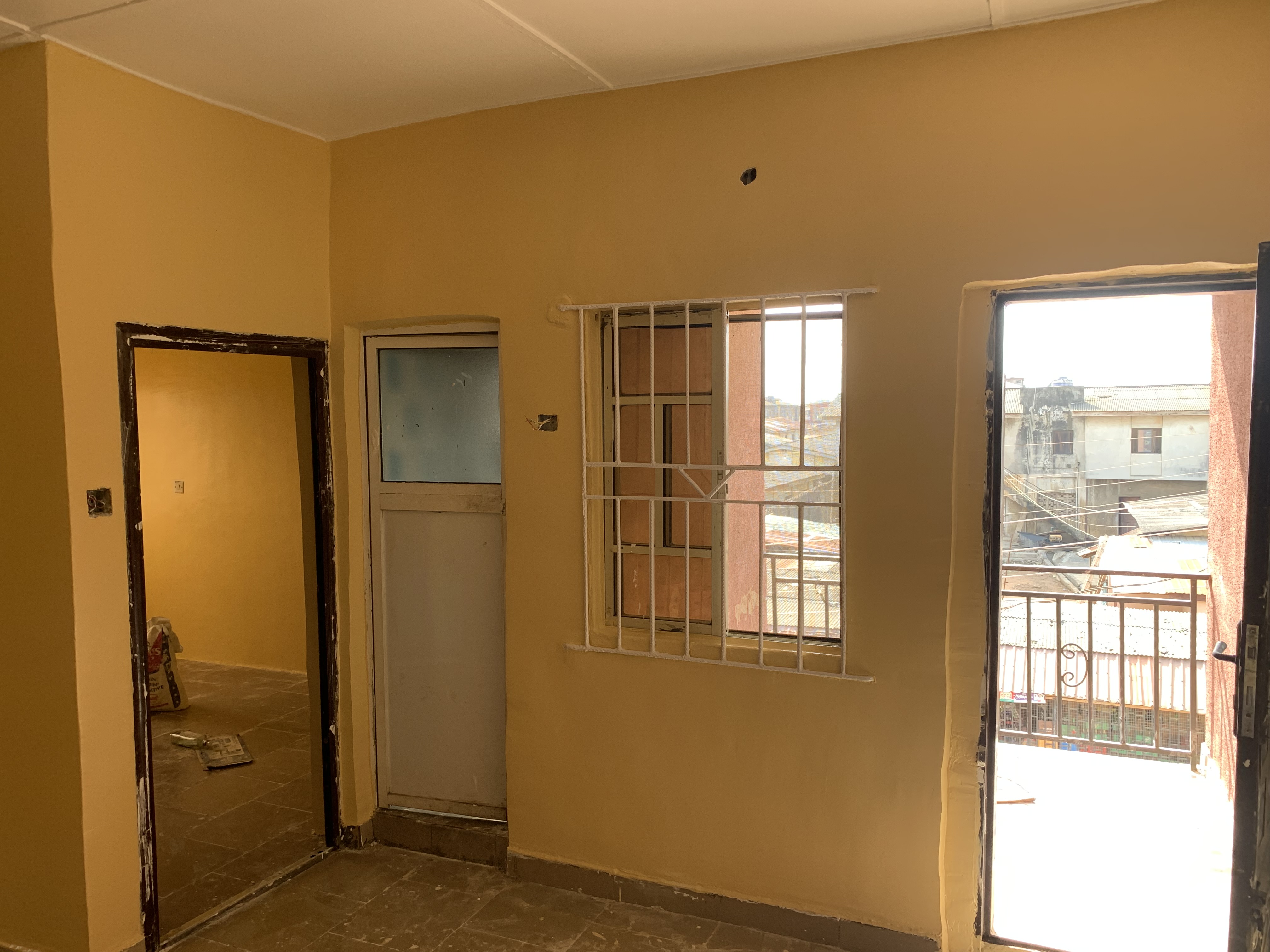 Interior & Exterior Screeding and Painting Services