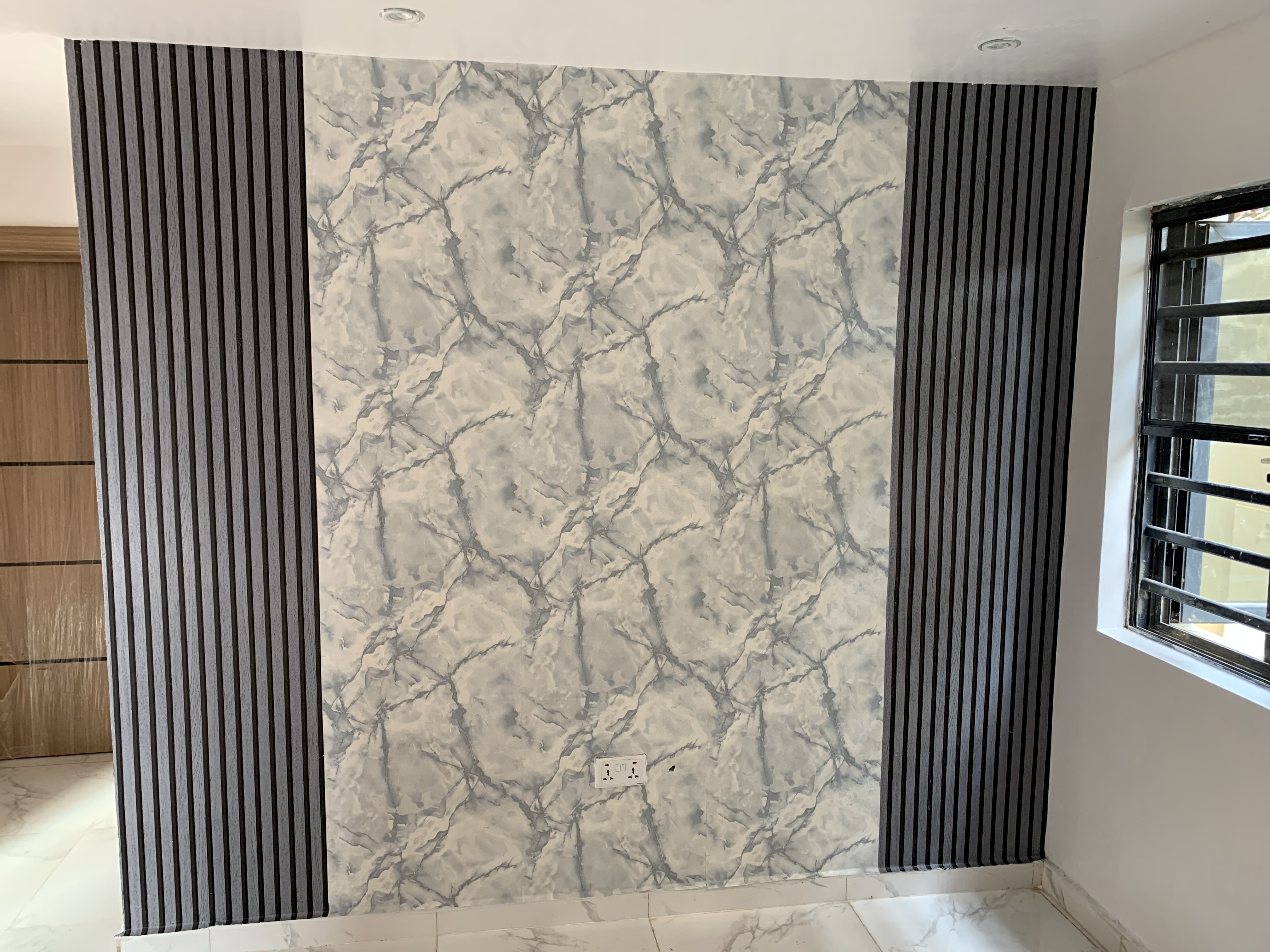 Interior & Exterior Screeding and Painting Services