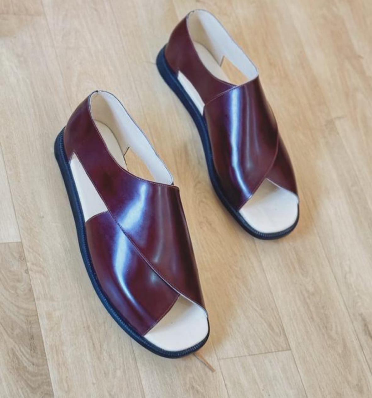 Elegant Burgundy Leather Sandals for Men - Stylish & Comfortable Footwear